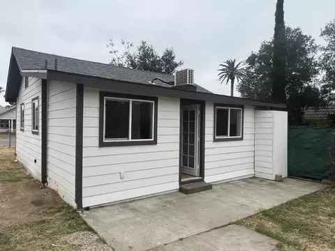 Exterior - 1021 D St, Ramona, CA 92065 photo 9 of 11