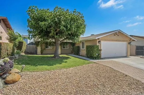 181 Padre Tullio Dr, San Ysidro, CA 92173