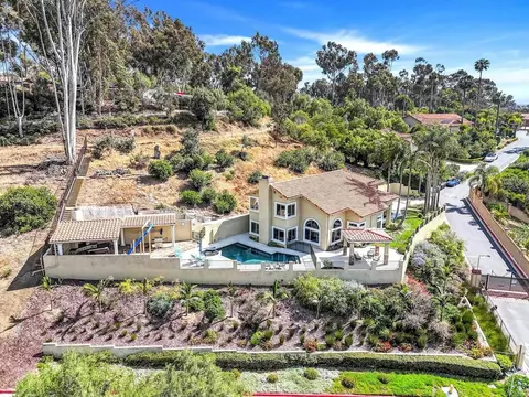 3676 Valley Rd, Bonita, CA 91902