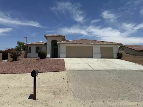 31100 Desert Palm Dr, Thousand Palms, CA 92276