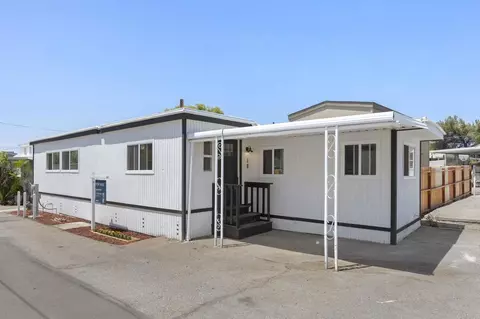 7495 Oakland Rd #18, La Mesa, CA 91942