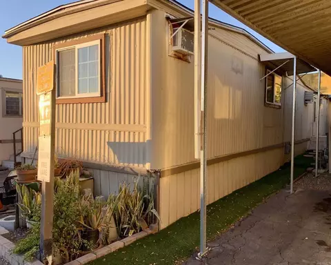 3221 Bancroft Dr, Spring Valley, CA 91977