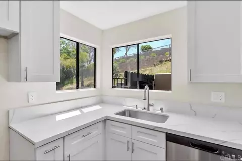 Kitchen - 11961 Sapota Dr, Lakeside, CA 92040 photo 3 of 3