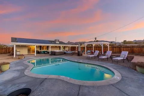 6636 Indian Cove Rd, Twentynine Palms, CA 92277