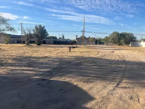 16446 Yucca St, Hesperia, CA 92345