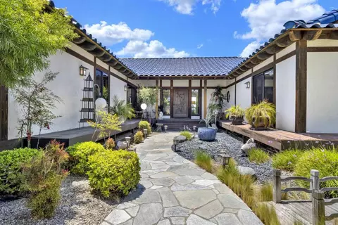 1310 Miracielo Ct, San Marcos, CA 92078