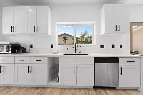 Kitchen - 12953 Carriage Rd, Poway, CA 92064 photo 3 of 4