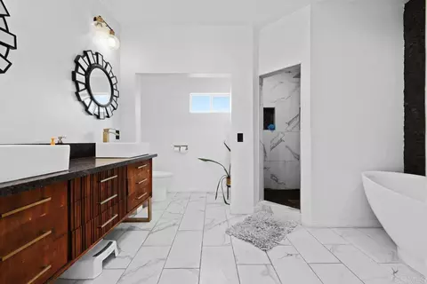 Bath - 12953 Carriage Rd, Poway, CA 92064 photo 5 of 5
