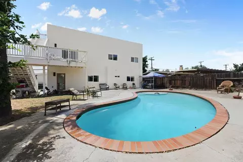 Exterior - 12953 Carriage Rd, Poway, CA 92064 photo 5 of 9