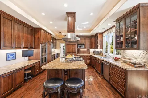 Kitchen - 14963 Huntington Gate Dr, Poway, CA 92064 photo 3 of 7