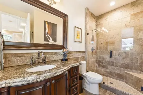 Bath - 14963 Huntington Gate Dr, Poway, CA 92064 photo 1 of 9