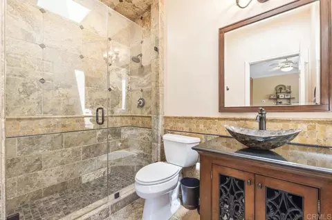 Bath - 14963 Huntington Gate Dr, Poway, CA 92064 photo 9 of 9