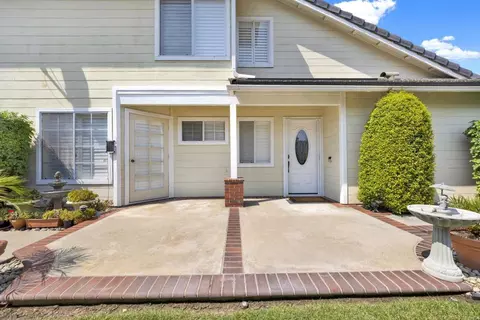 1135 Bitterbush Ln, El Cajon, CA 92019