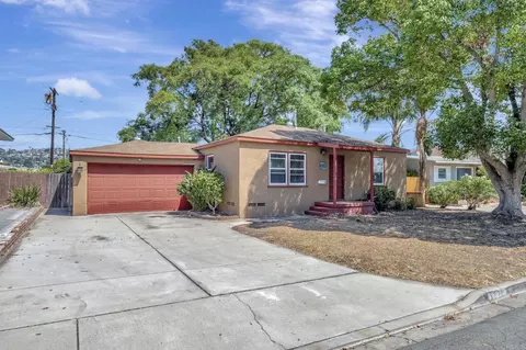 4371 Pomona Ave, La Mesa, CA 91942