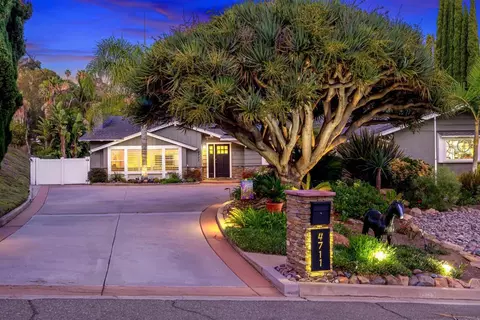 4711 Lorena Pl, El Cajon, CA 92020
