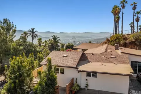 11694 Hi Ridge Rd, Lakeside, CA 92040