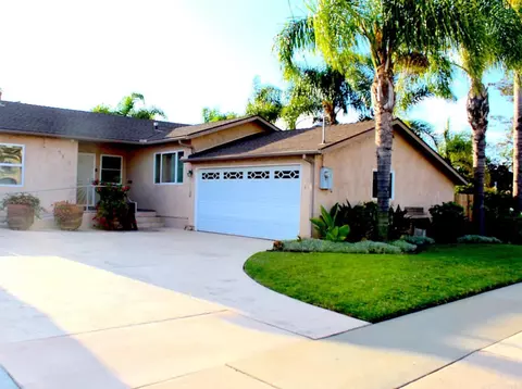 2190 Penrose St, San Diego, CA 92110