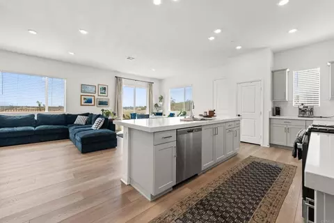 2038 Bluestone Cir, Chula Vista, CA 91913