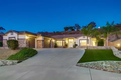 8933 Diamondback Dr, Santee, CA 92071