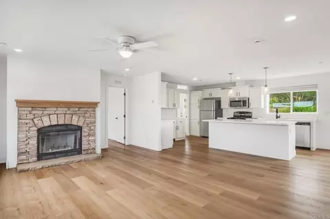2203 Hyde Park Ln, Campo, CA 91906