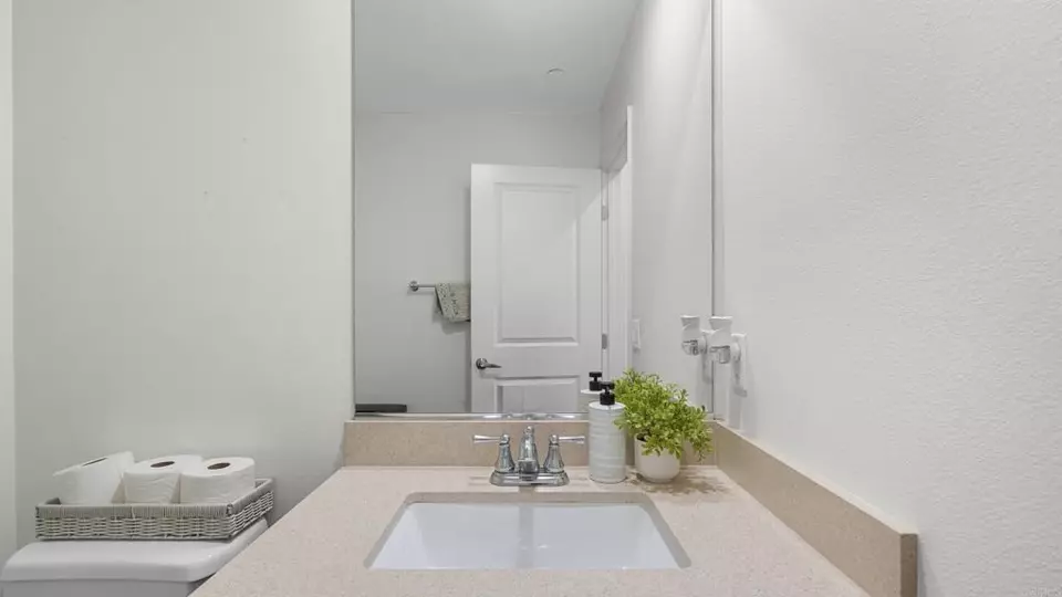Bath - 1270 Paseo Seabreeze #26, San Diego, CA 92154 photo 1 of 3