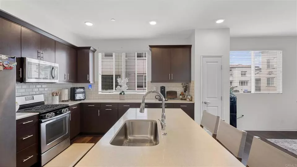 Kitchen - 1270 Paseo Seabreeze #26, San Diego, CA 92154 photo 4 of 4