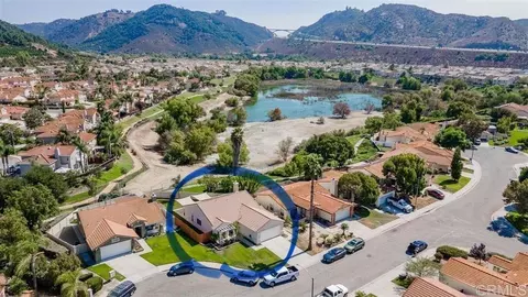 4965 Lake Shore Ct, Fallbrook, CA 92028