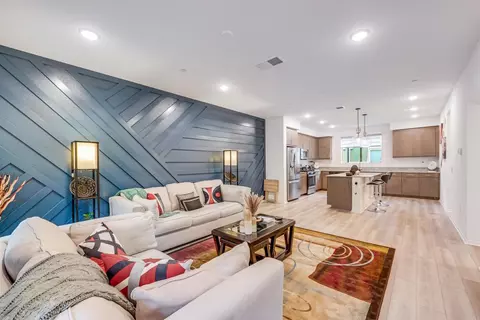5261 Beachfront Cove St # 174, San Diego, CA 92154