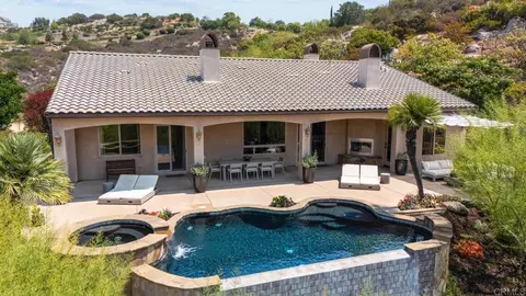 5102 Espinoza Rd, El Cajon, CA 92021