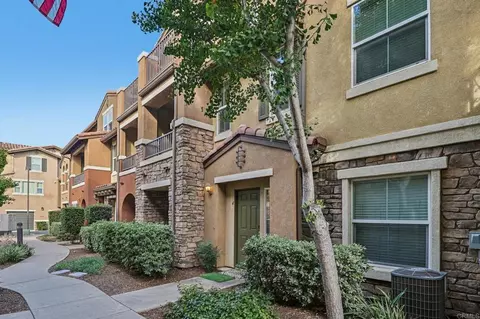 8806 Appleblossom Ct #4, Santee, CA 92071
