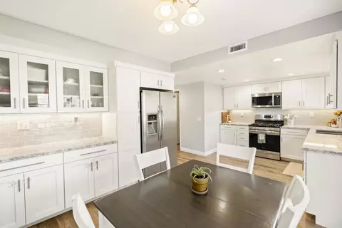 2412 Lake Forest St, Escondido, CA 92026