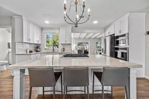 4620 Panchoy Dr, La Mesa, CA 91941