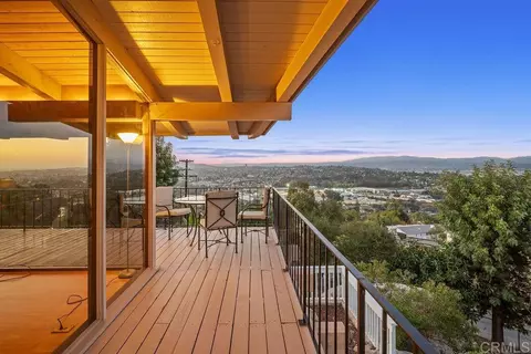 9874 Summit Dr, La Mesa, CA 91941