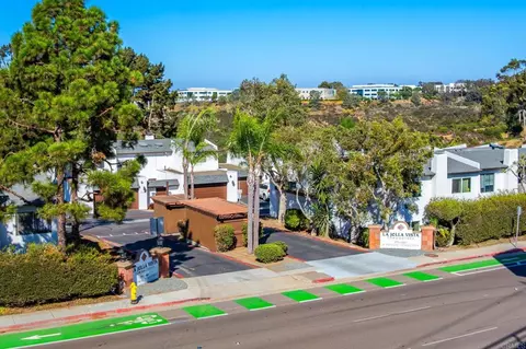 9853 Genesee Ave, San Diego, CA 92121