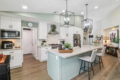 2395 Larkspur Dr, Alpine, CA 91901