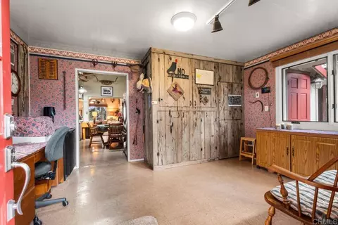 Entry Way - 1088 Shasta Way, Boulevard, CA 91905 photo 2 of 3
