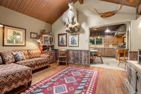 Living - 1088 Shasta Way, Boulevard, CA 91905 photo 5 of 5