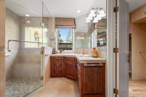 Bath - 1088 Shasta Way, Boulevard, CA 91905 photo 1 of 4