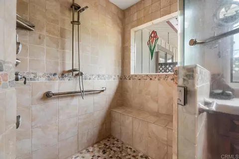 Bath - 1088 Shasta Way, Boulevard, CA 91905 photo 2 of 4