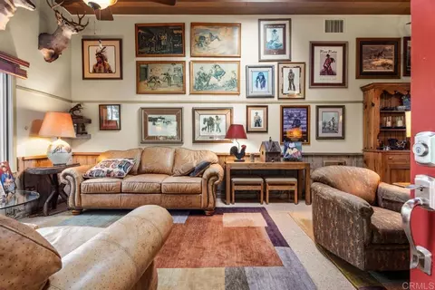 Living - 1088 Shasta Way, Boulevard, CA 91905 photo 1 of 5