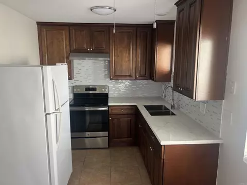 4310 54th St #109, San Diego, CA 92115