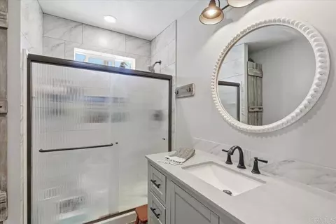 Bath - 29824 Oak Dr, Campo, CA 91906 photo 4 of 4