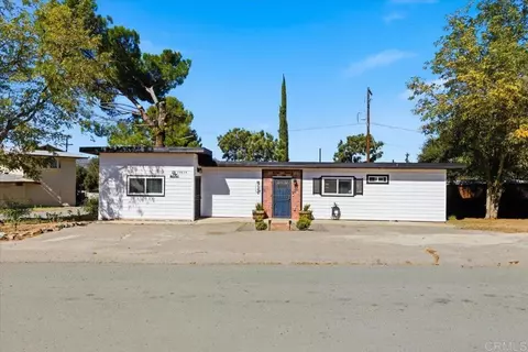 Exterior - 29824 Oak Dr, Campo, CA 91906 photo 6 of 17