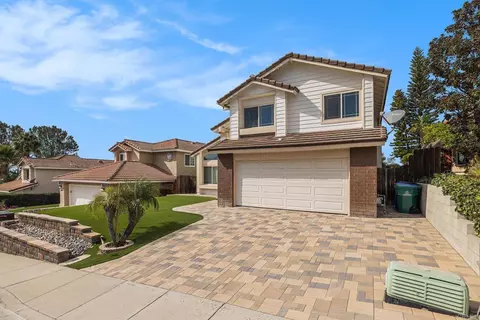 9462 Pipilo St, San Diego, CA 92129