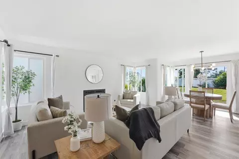 10534 Flora Verda Ct, Santee, CA 92071