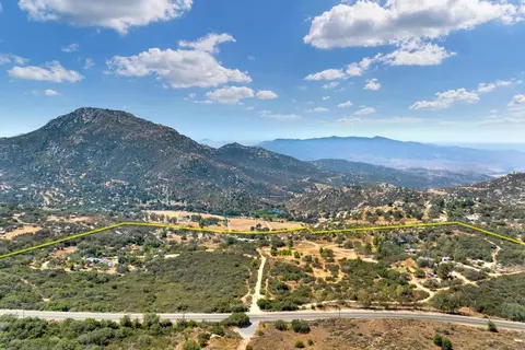 17368 Skyline Truck Trl, Jamul, CA 91935