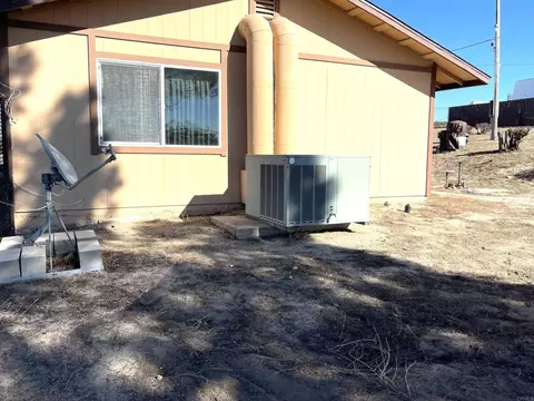 Exterior - 1902 Tierra Del Sol Rd, Boulevard, CA 91905 photo 3 of 4