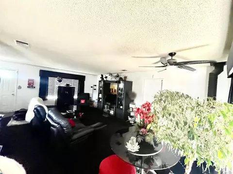 Living - 1902 Tierra Del Sol Rd, Boulevard, CA 91905 photo 3 of 11
