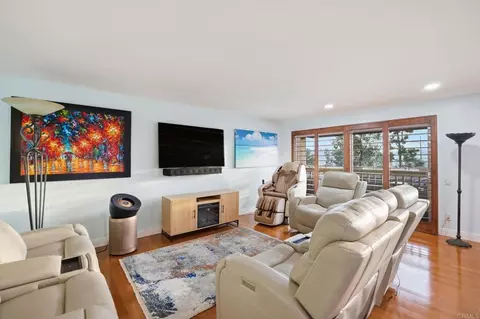 6354 Caminito Basilio, San Diego, CA 92111