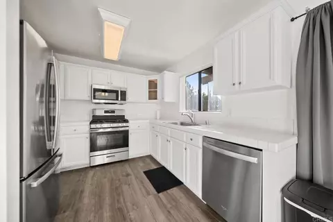 Kitchen - 2636 Alpine Blvd #C, Alpine, CA 91901 photo 2 of 2